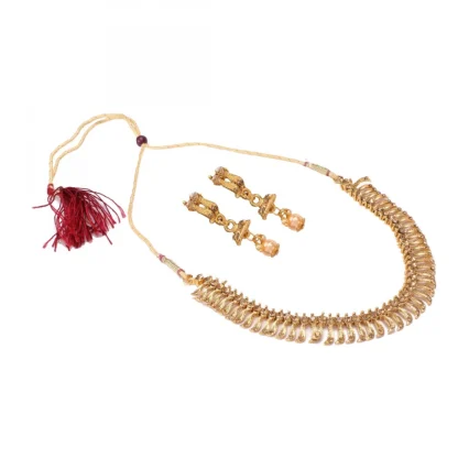 Stylish Gold Plated Necklace Set - Image 4