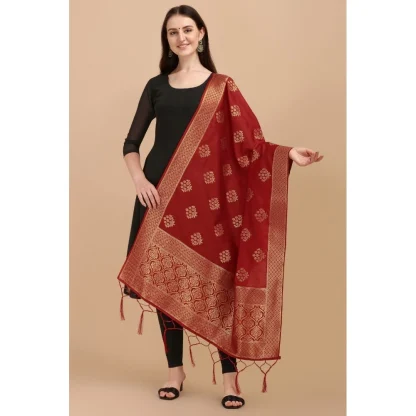 Women's Silk Pure Zari weaving Duppatta (Maroon, Length: 2-2.3 Mtrs) - Image 3