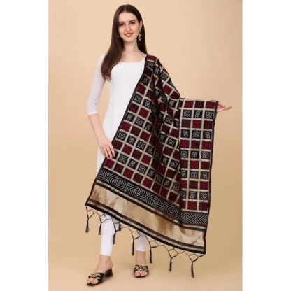 Women's Silk Pure weaving Work Duppatta (Black, Length: 2-2.3 Mtrs) - Image 3