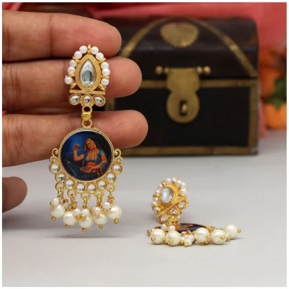 Women's Multi Color Kundan Kundan Earrings