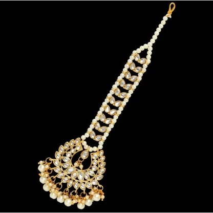 Women's White Color Imitation Pearl & Kundan Maang Tikka - Image 2