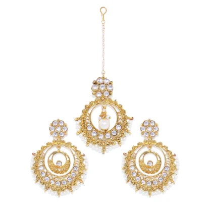 Women's Rose Gold Plated Alloy Kundan Earrings & Mangtikka (White)