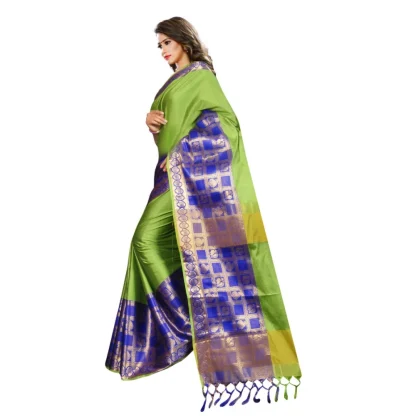 Women's Jacquard Woven Saree With Unstitched Blouse 5.5Mtr (Green) - Image 3